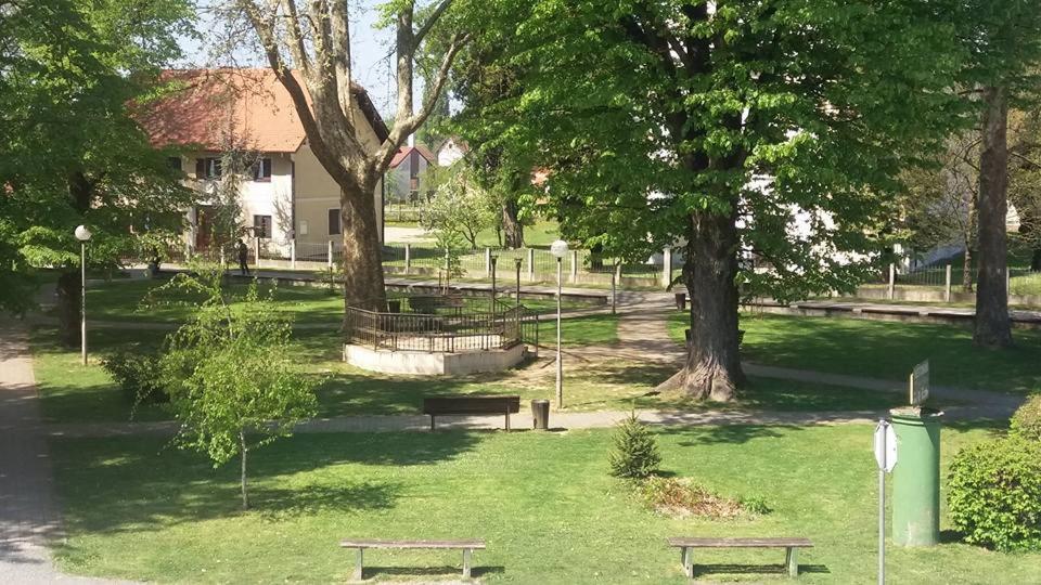 مبيت وإفطار Jasenovac Kod Ribica المظهر الخارجي الصورة